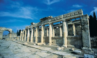 Aziz Philippus’a Mezar Olan Şehir: Hierapolis, Küçük Asya’nın Yedi Kilisesi’nden Birine Ev Sahipliği Yapan: Laodikeia, Büyük Phrygia Kenti: Colossae ve Üç Halkın Şehri: Tripolis